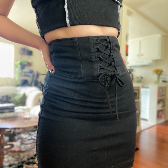 EXPRESS corset lace up mini denim skirt. Black, stretch denim, super high waist. - Picture 8 of 8